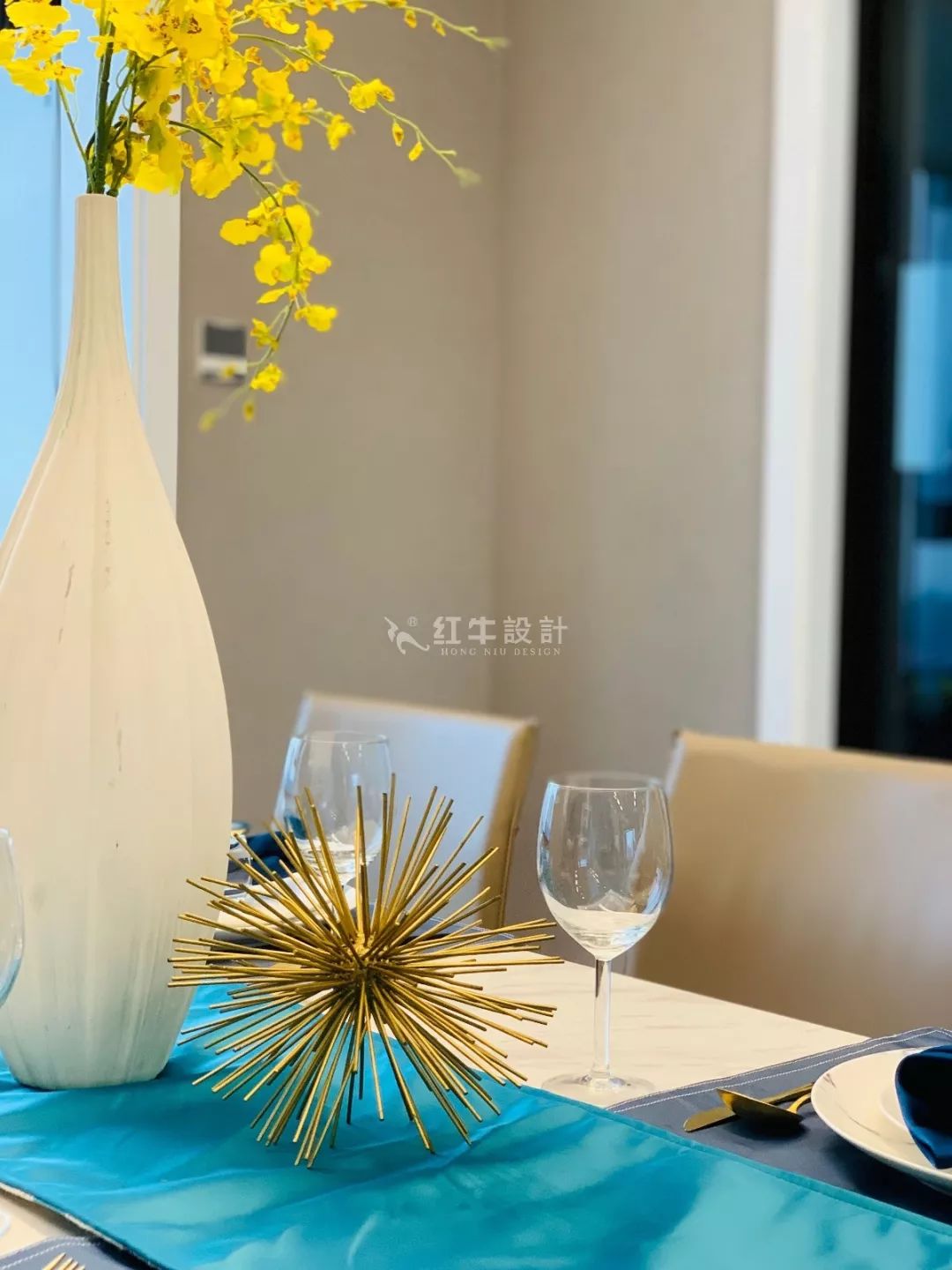 南京保利國際社區(qū)140㎡現(xiàn)代風(fēng)格--四室二廳大戶型，寬敞開闊又舒適！08餐廳設(shè)計