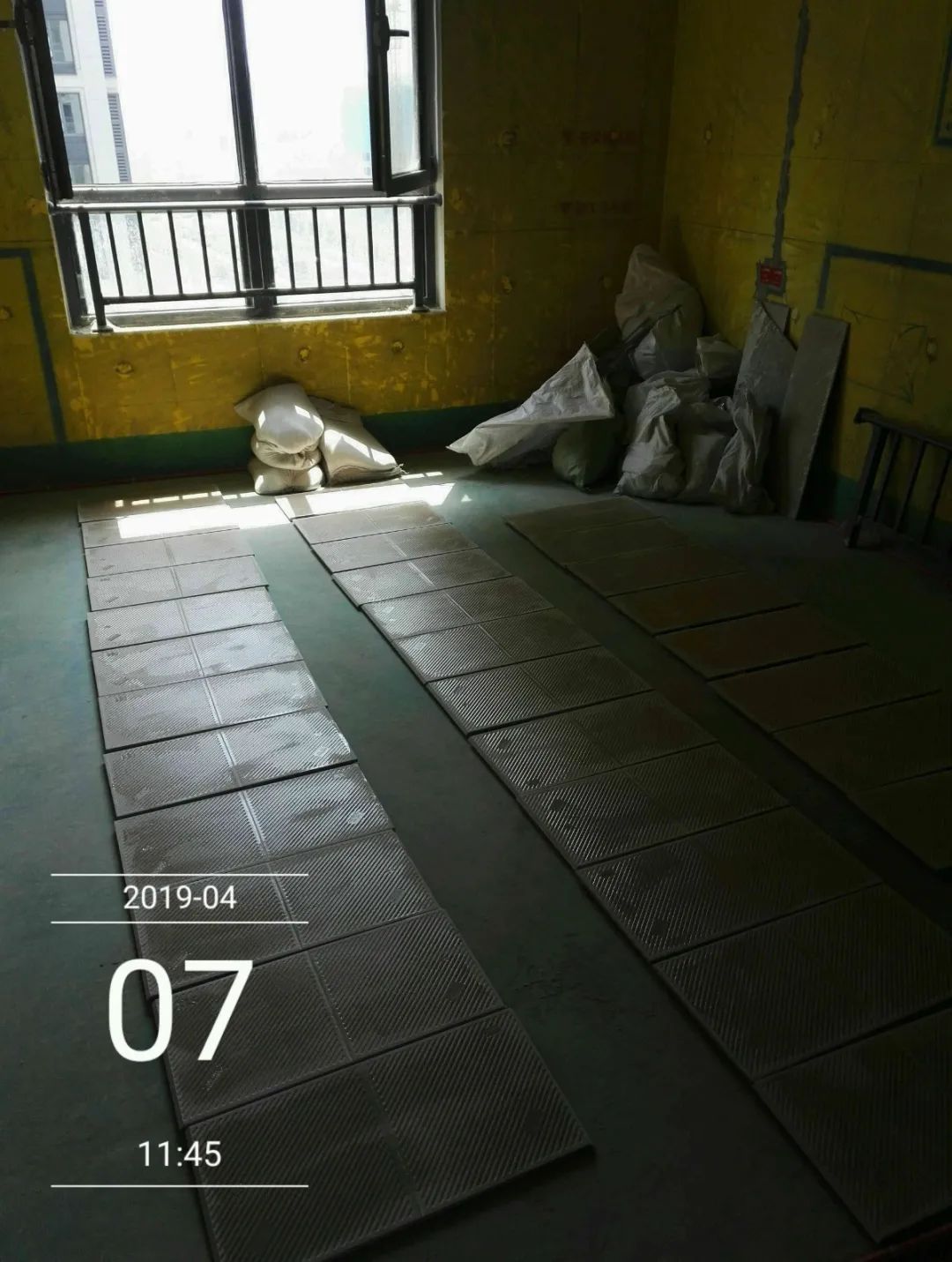 孟憲濤_保利國(guó)際社區(qū)115㎡現(xiàn)代北歐--簡(jiǎn)潔明亮之家，一人獨(dú)居太愜意！30工地一覽