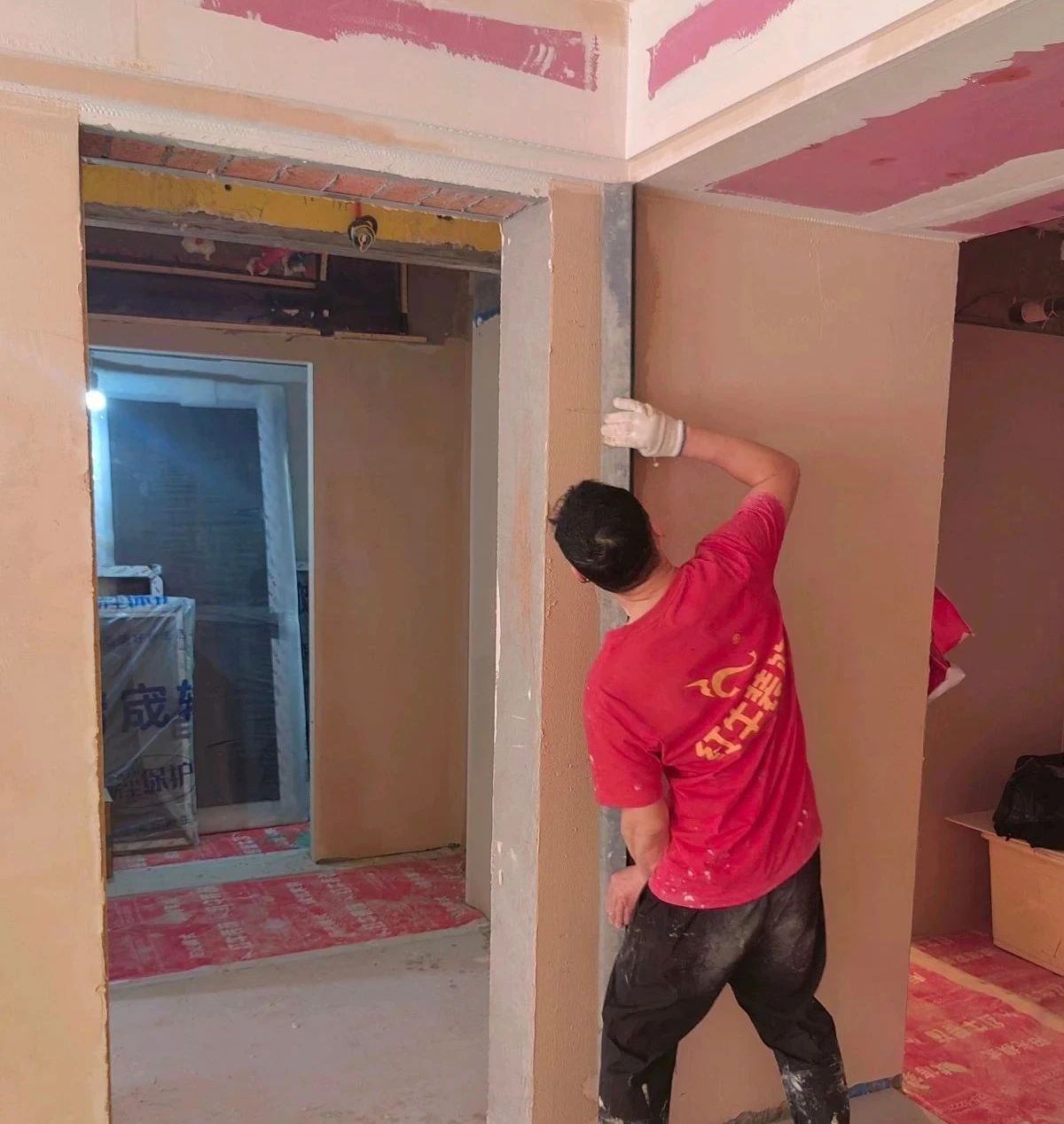 工地突擊巡檢：嚴(yán)苛護(hù)航，直至將設(shè)計藍(lán)圖完美落地！10