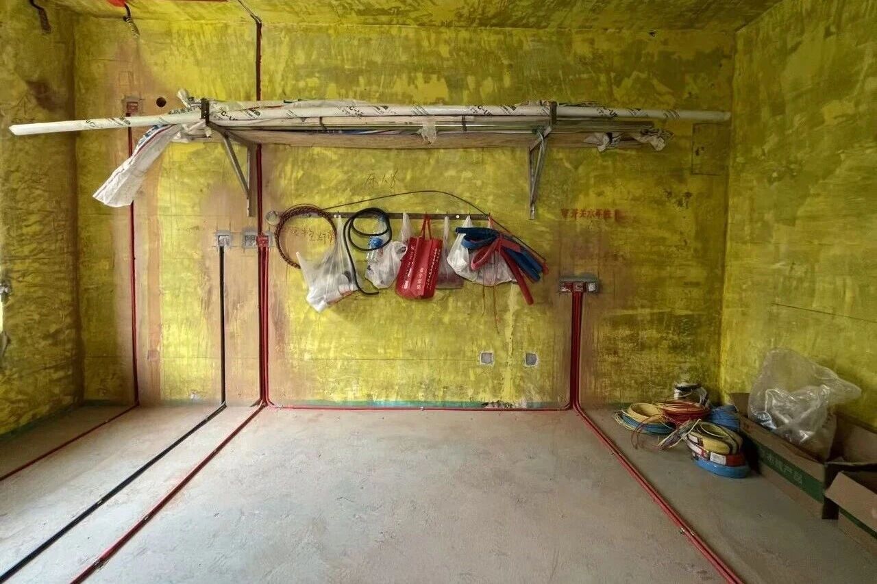 金九銀十裝修季｜南京紅牛裝飾工程總監(jiān)：工地巡檢無小事，嚴(yán)苛落實工藝標(biāo)準(zhǔn)！