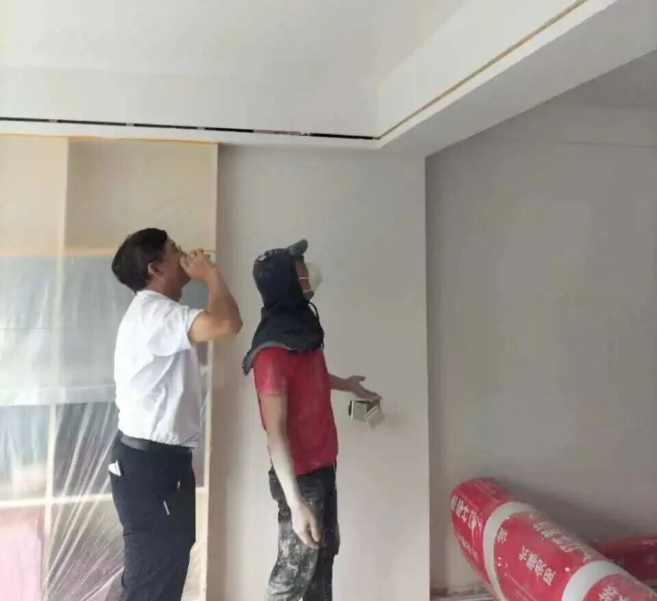 金九銀十裝修季｜南京紅牛裝飾工程總監(jiān)：工地巡檢無小事，嚴(yán)苛落實工藝標(biāo)準(zhǔn)！