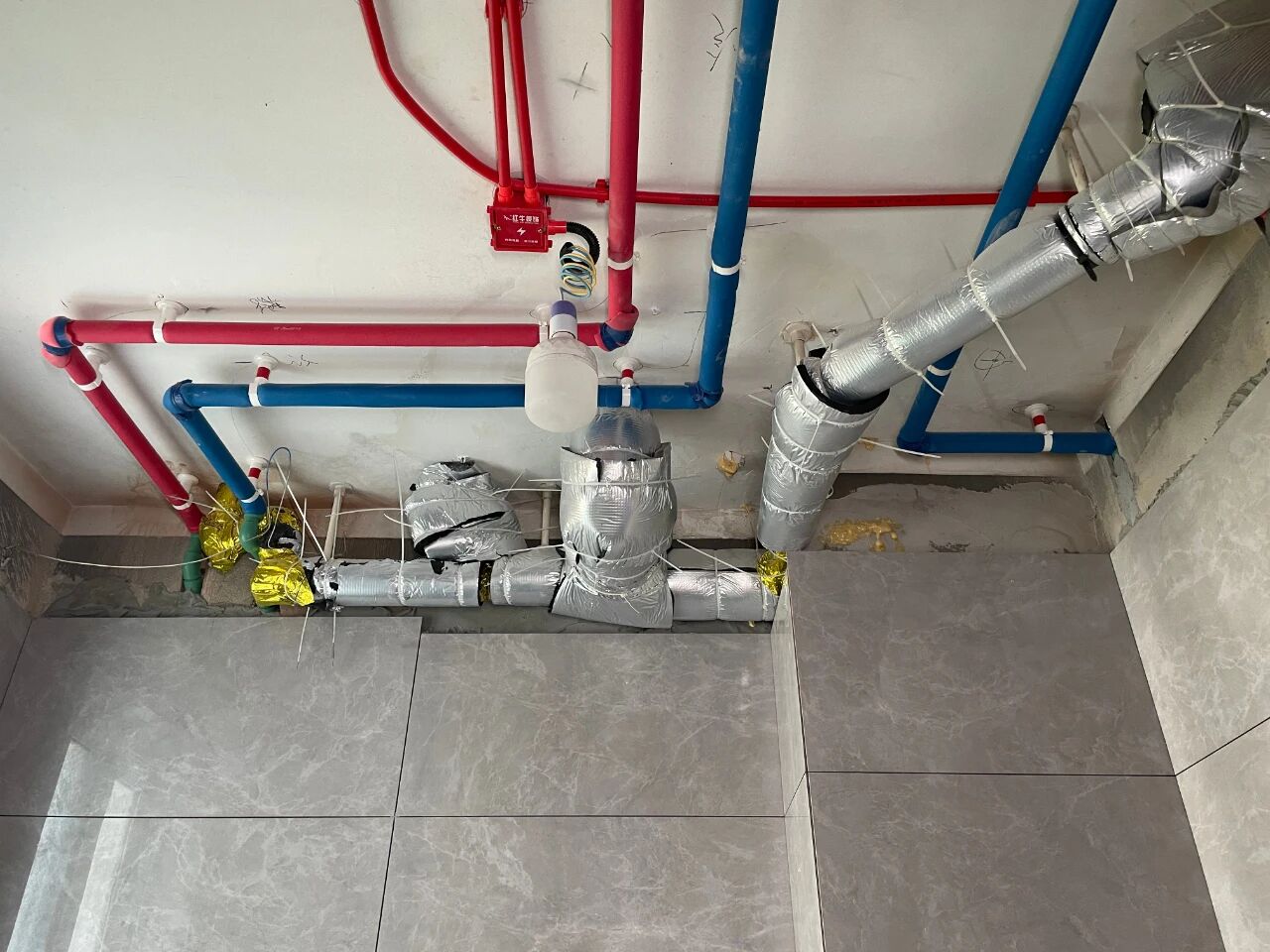 工地突擊巡檢｜嚴把每一處細節(jié)，用心守護每一份安心！